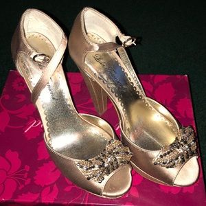 Gold high heel